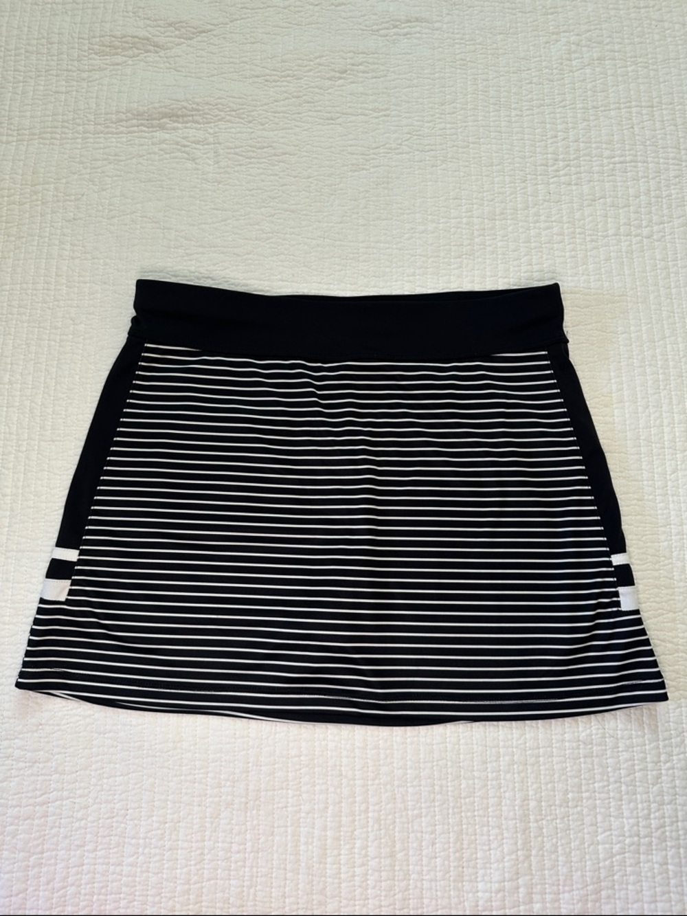 PGA Tour Black and White Striped Athletic Mini Skort size Large